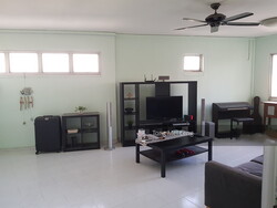 hougang-central photo thumbnail #4